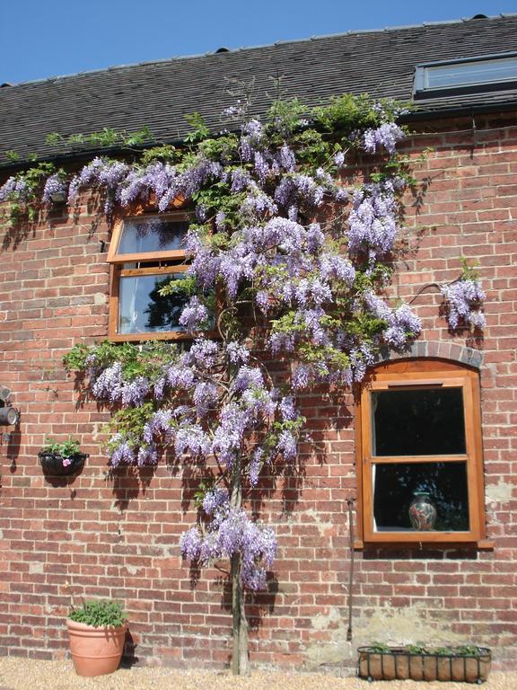 Highfields Farm B&B Stone  Exterior photo